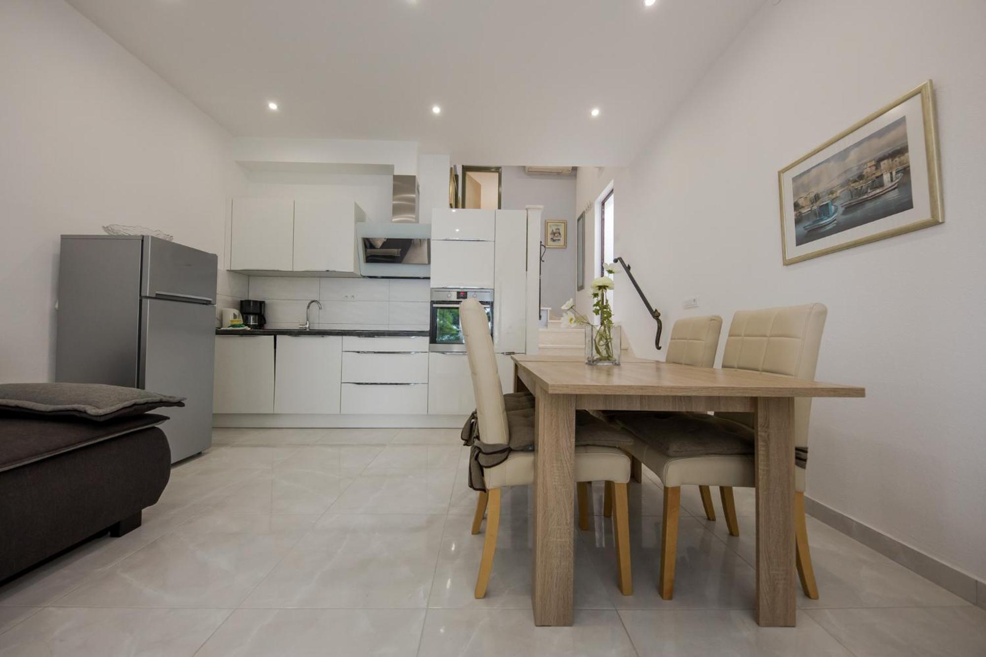 טרוגיר Apartments Mateo מראה חיצוני תמונה